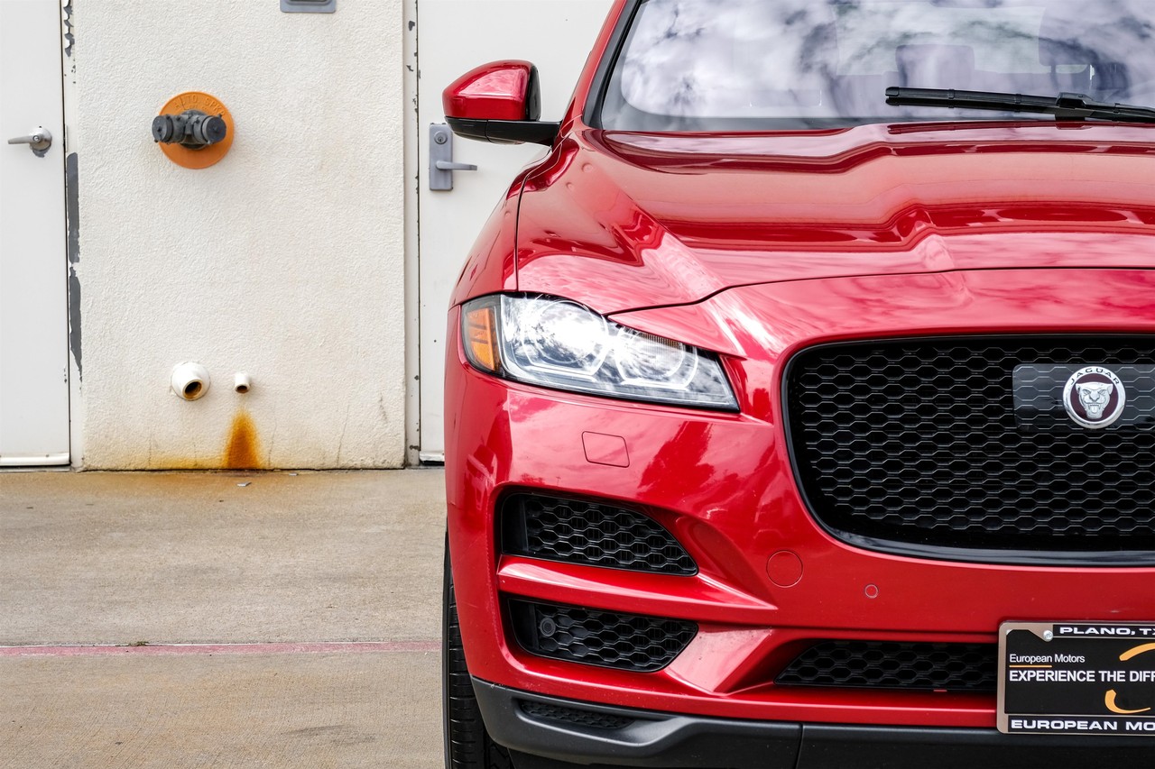 Jaguar F-Pace Vehicle Main Gallery Image 47