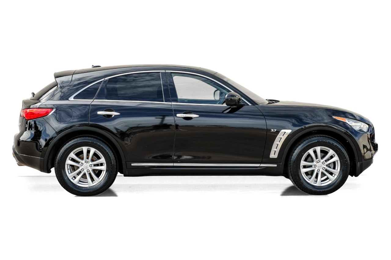 INFINITI QX70 Vehicle Main Gallery Image 08