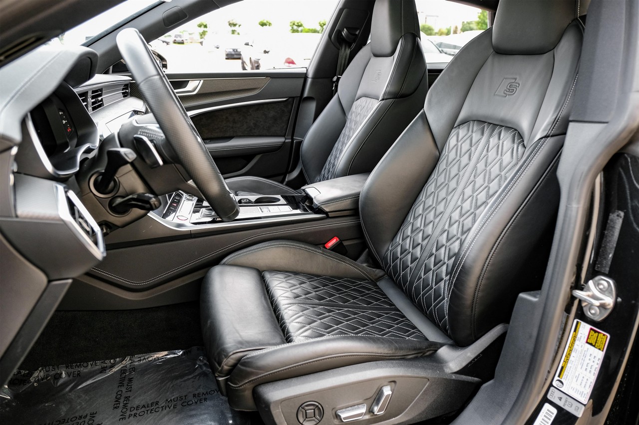 Audi S7 Vehicle Main Gallery Image 04