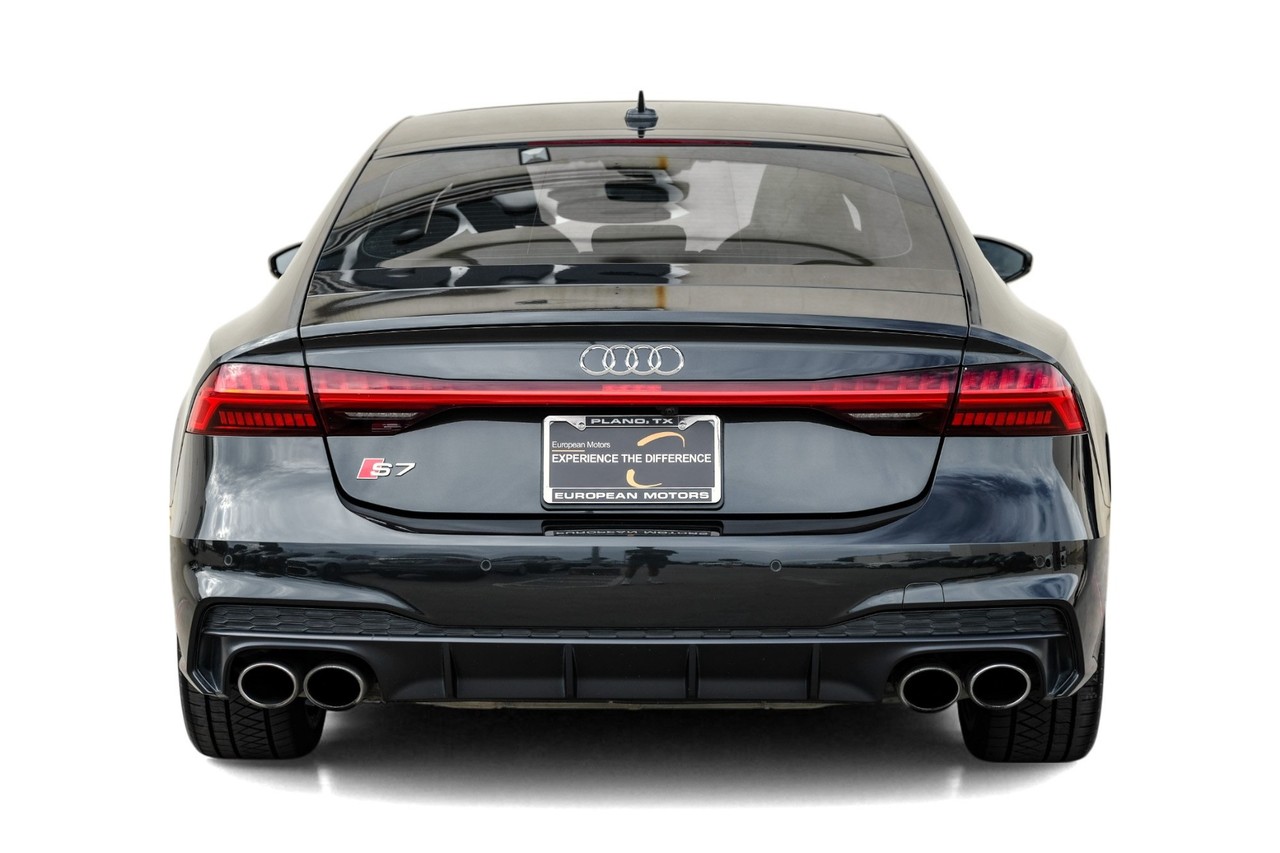 Audi S7 Vehicle Main Gallery Image 10