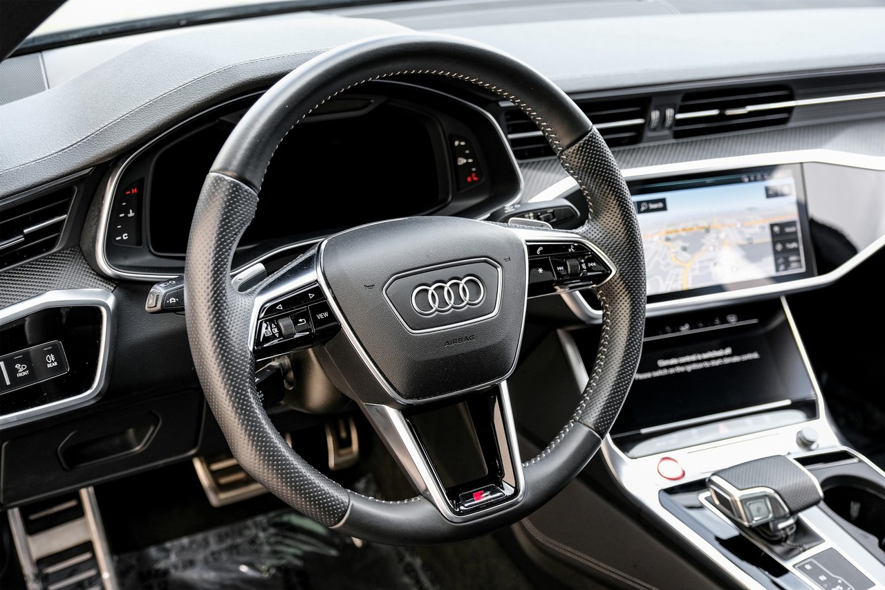 Audi S7 Vehicle Main Gallery Image 16