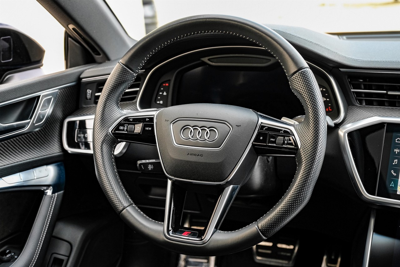 Audi S7 Vehicle Main Gallery Image 17