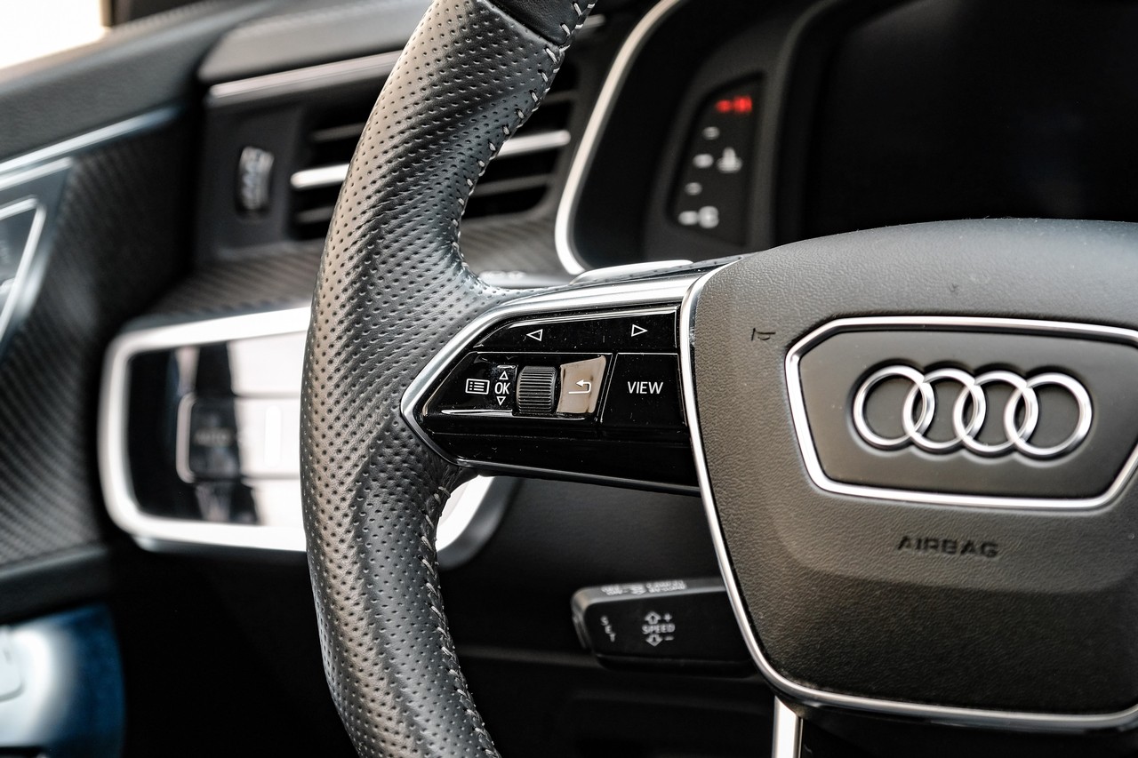 Audi S7 Vehicle Main Gallery Image 18
