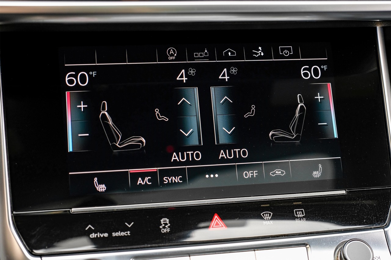 Audi S7 Vehicle Main Gallery Image 26