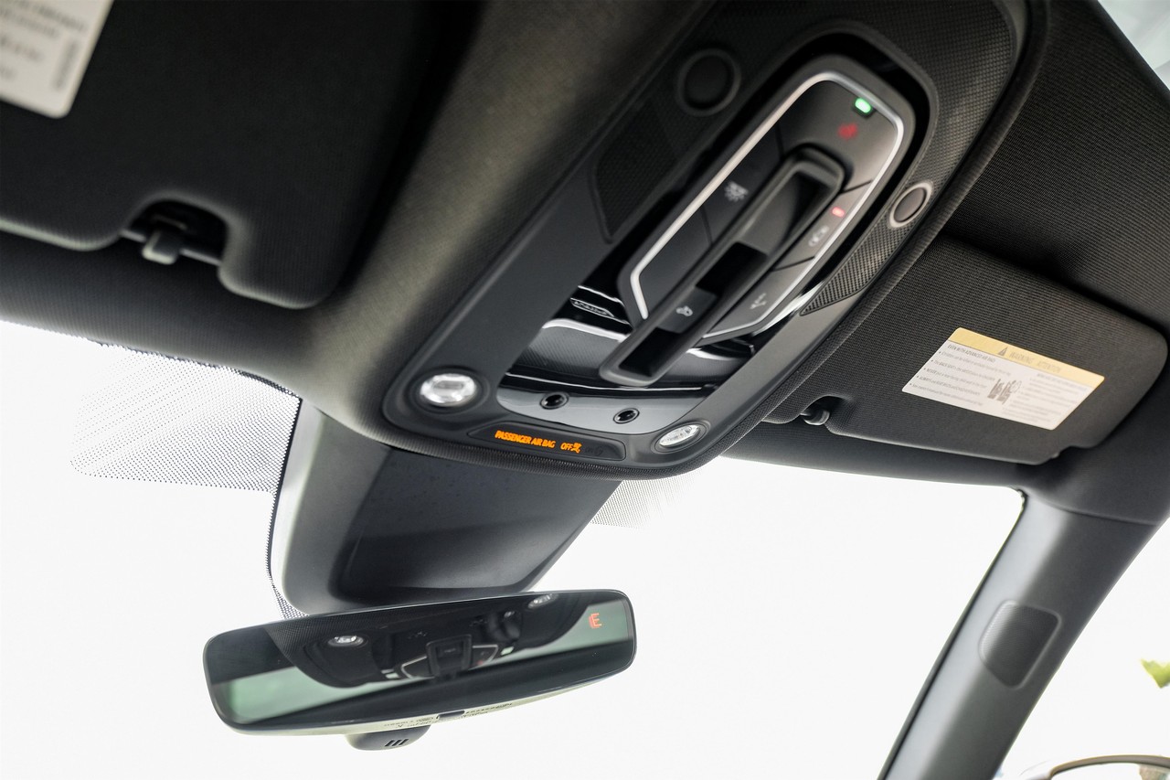 Audi S7 Vehicle Main Gallery Image 27