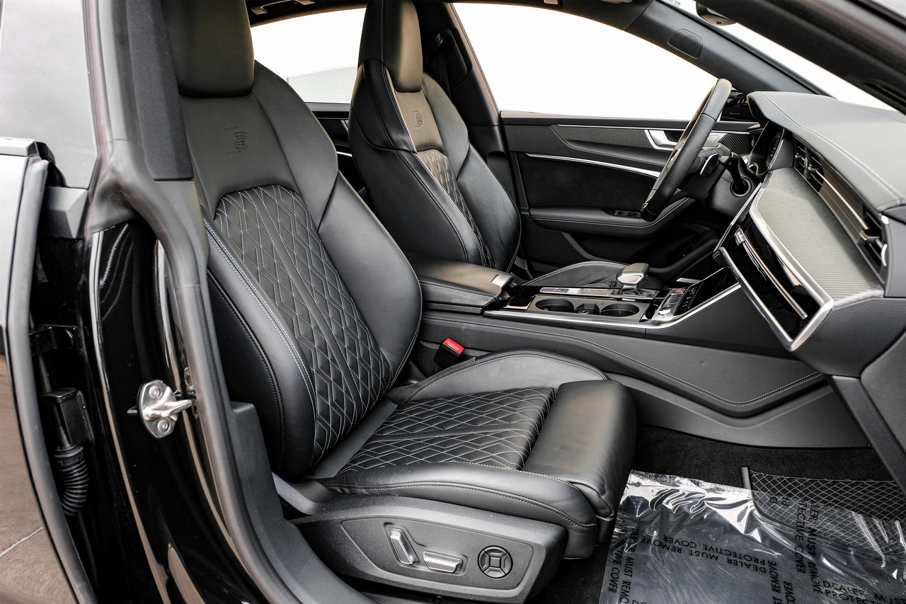 Audi S7 Vehicle Main Gallery Image 31