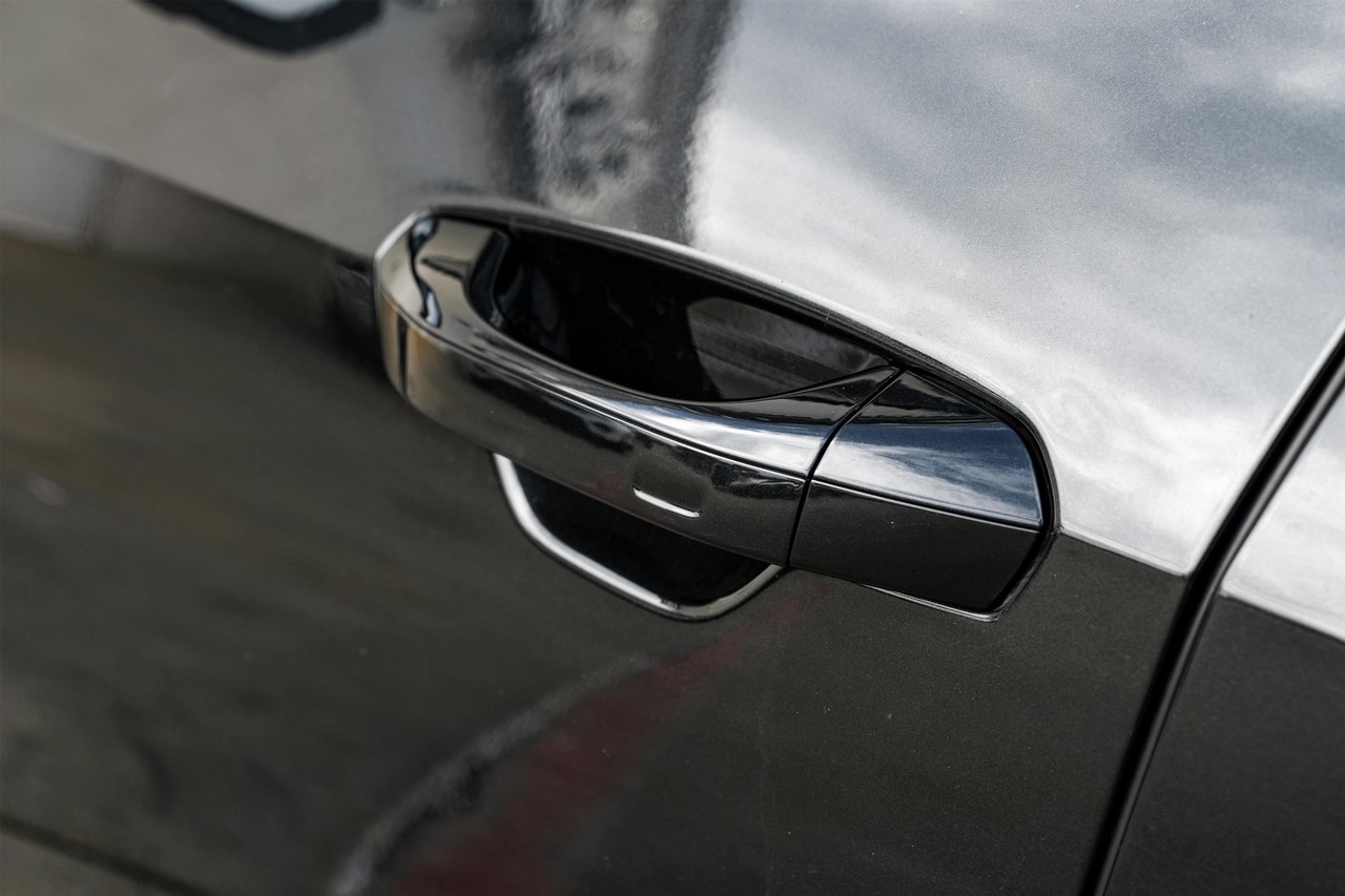 Audi S7 Vehicle Main Gallery Image 36
