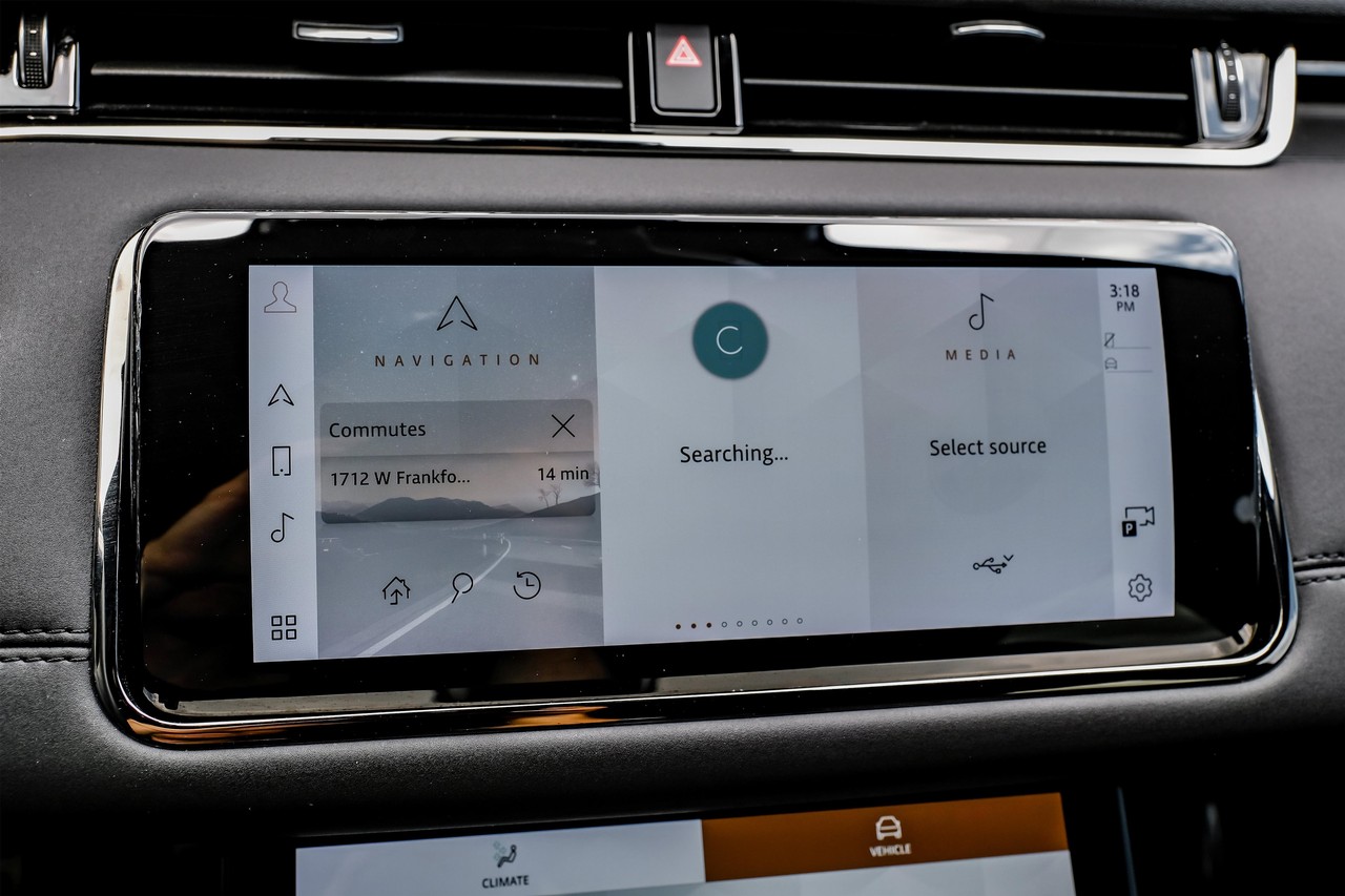 Land Rover Range Rover Evoque Vehicle Main Gallery Image 28