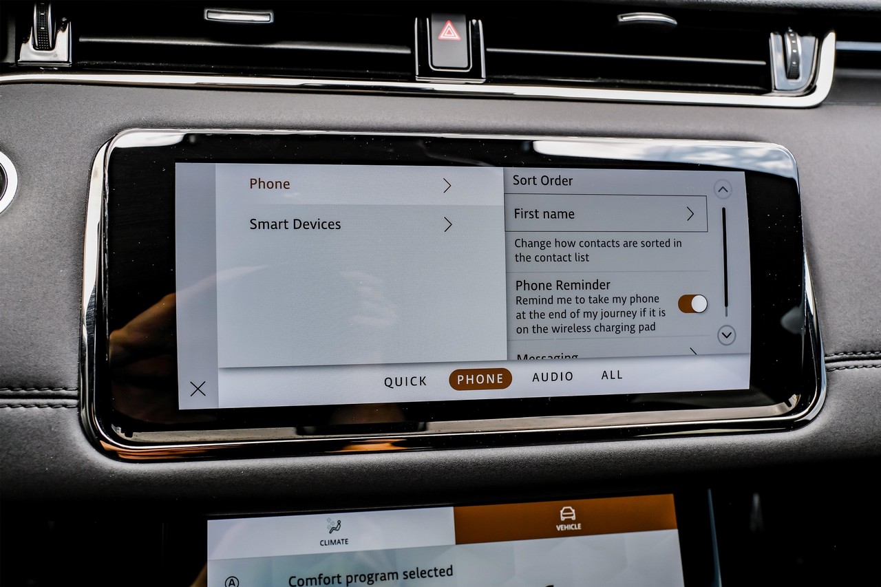 Land Rover Range Rover Evoque Vehicle Main Gallery Image 29