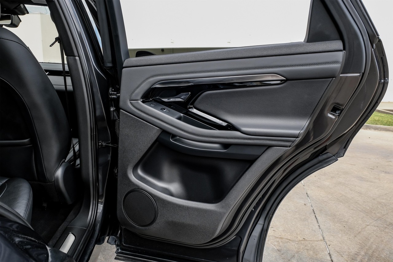 Land Rover Range Rover Evoque Vehicle Main Gallery Image 43