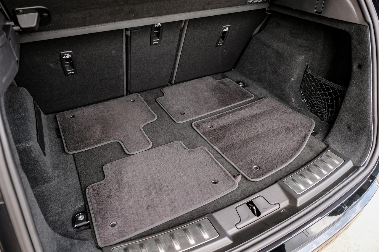Land Rover Range Rover Evoque Vehicle Main Gallery Image 47