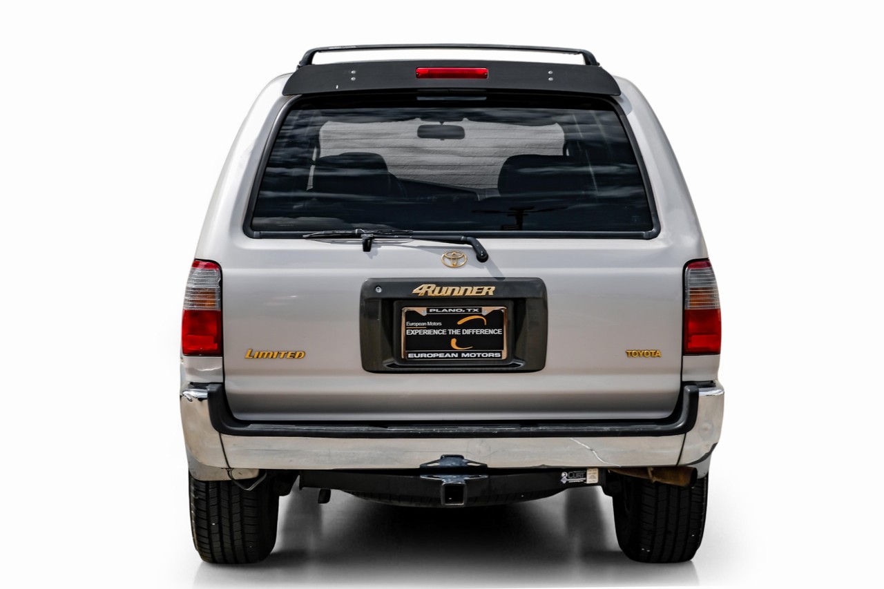 Toyota 4Runner Vehicle Main Gallery Image 12