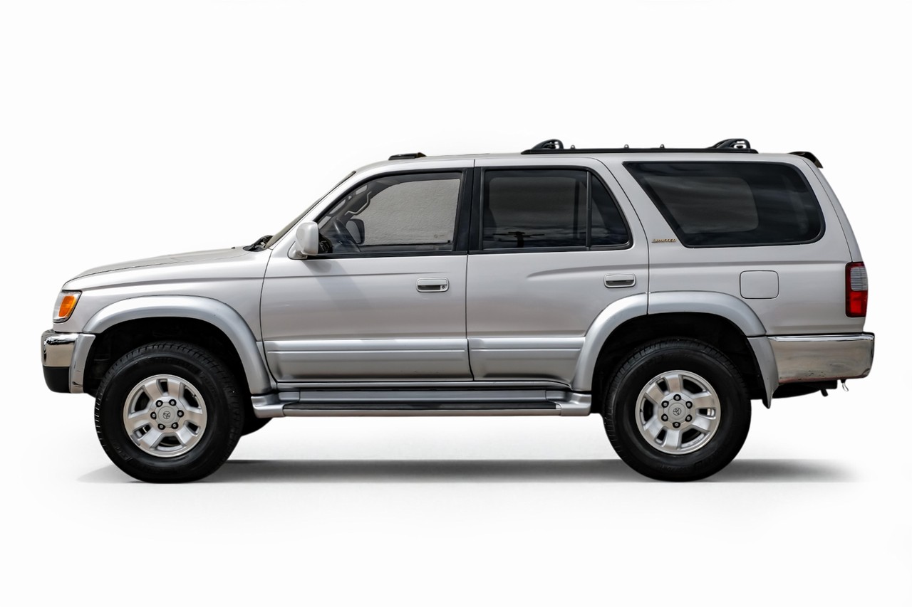 Toyota 4Runner Vehicle Main Gallery Image 14