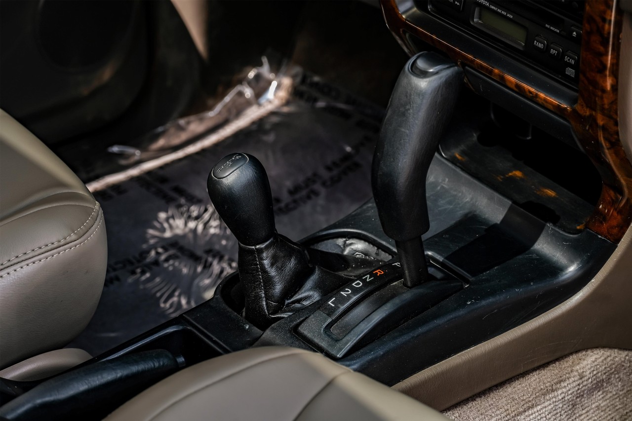 Toyota 4Runner Vehicle Main Gallery Image 24