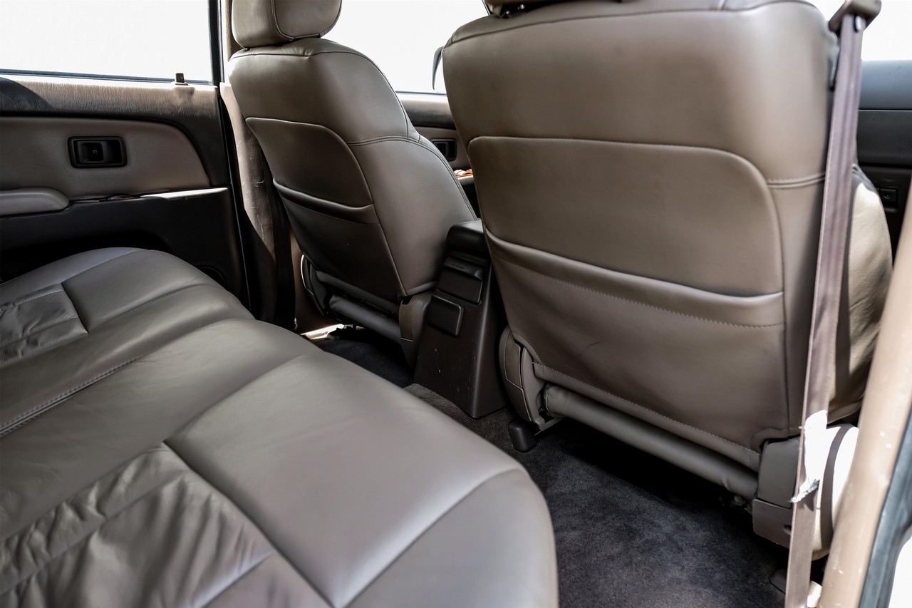 Toyota 4Runner Vehicle Main Gallery Image 30