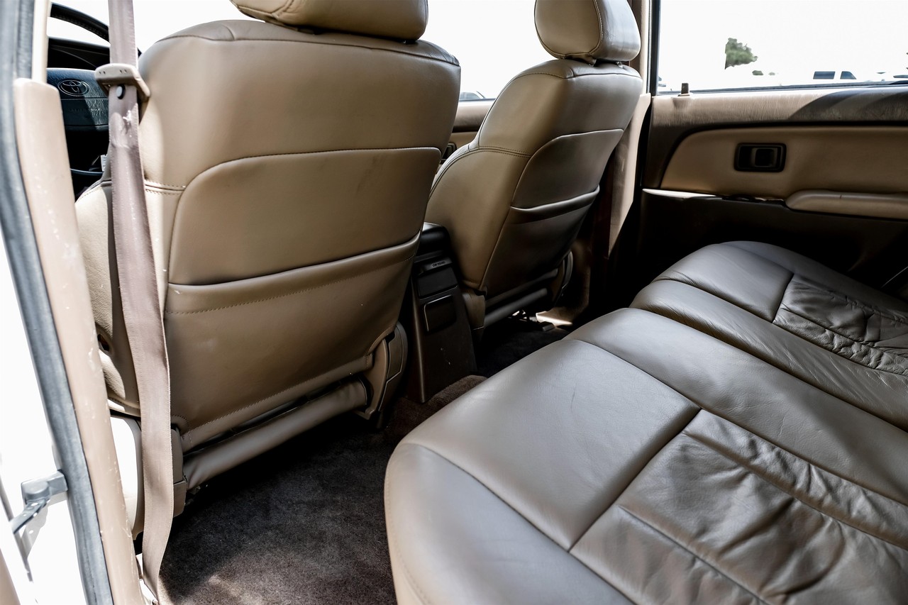 Toyota 4Runner Vehicle Main Gallery Image 31