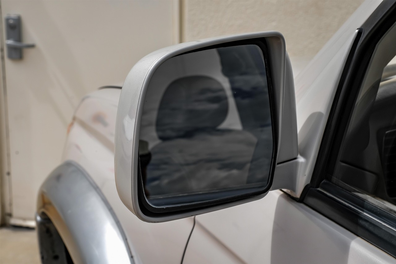 Toyota 4Runner Vehicle Main Gallery Image 33