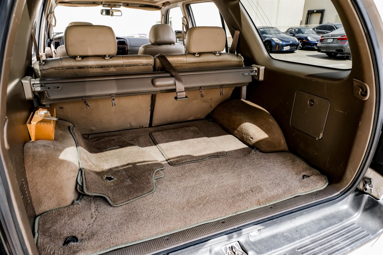 Toyota 4Runner Vehicle Main Gallery Image 43