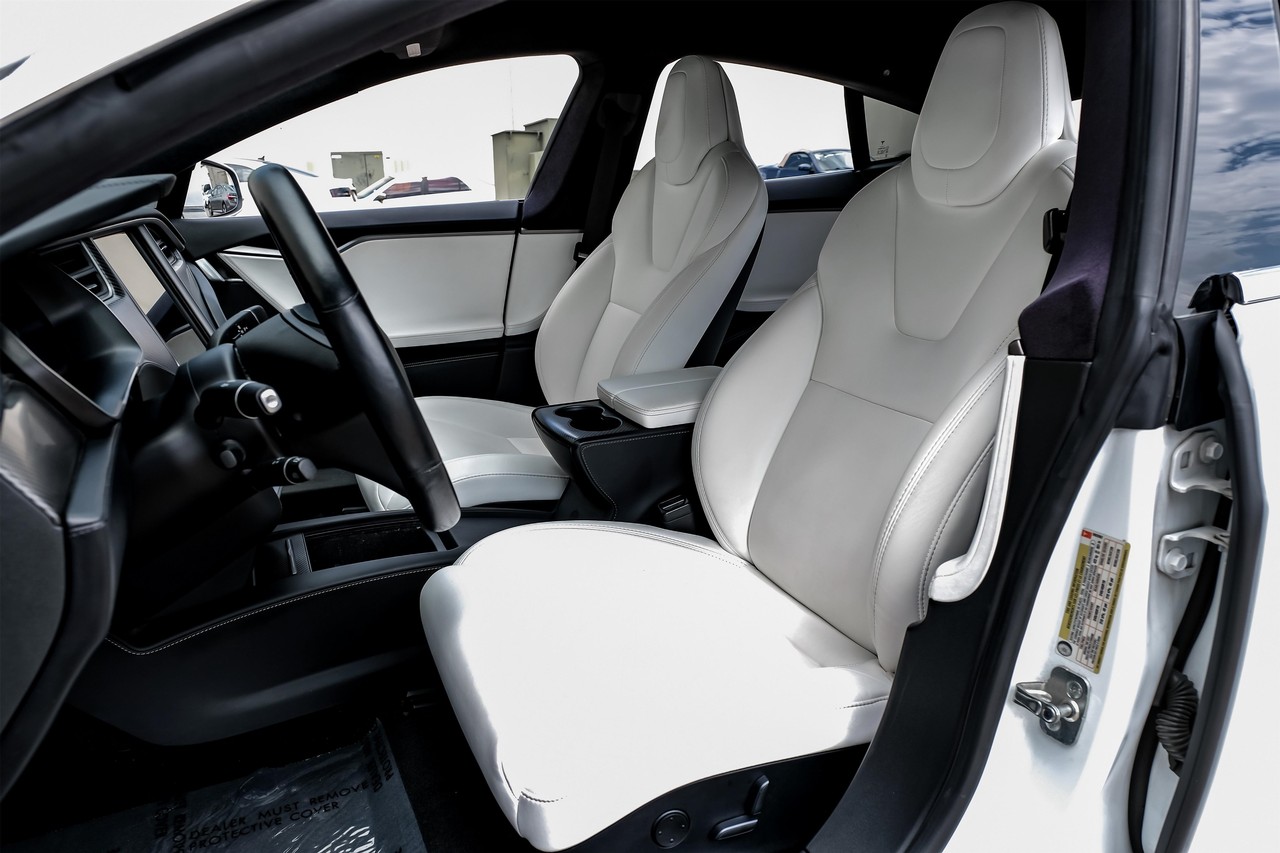 Tesla Model S Vehicle Main Gallery Image 04