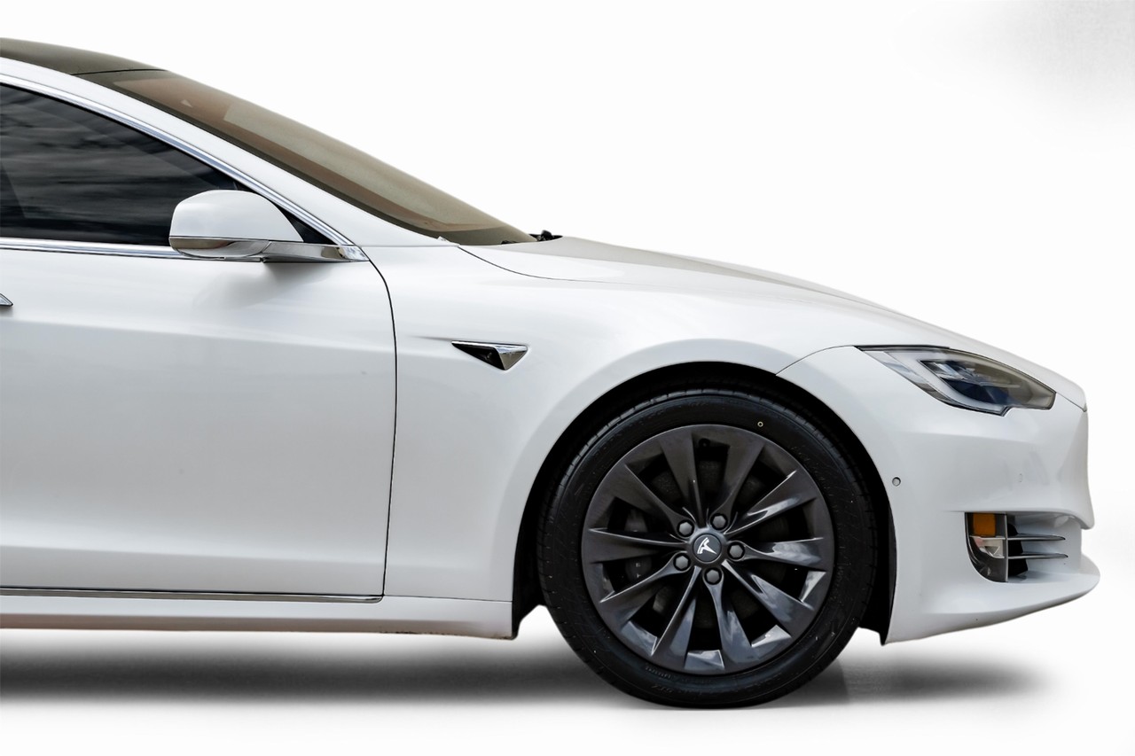 Tesla Model S Vehicle Main Gallery Image 10