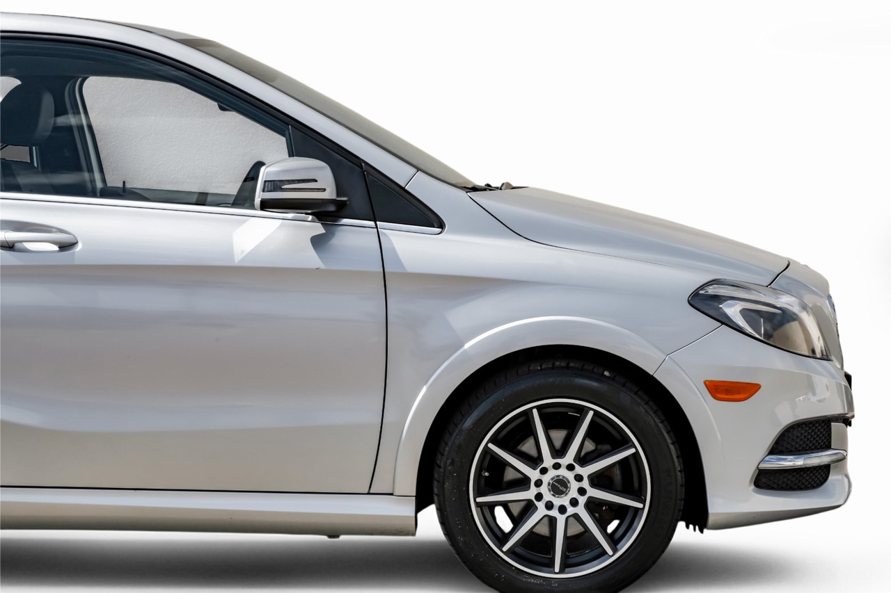 Mercedes-Benz B 250e Vehicle Main Gallery Image 09