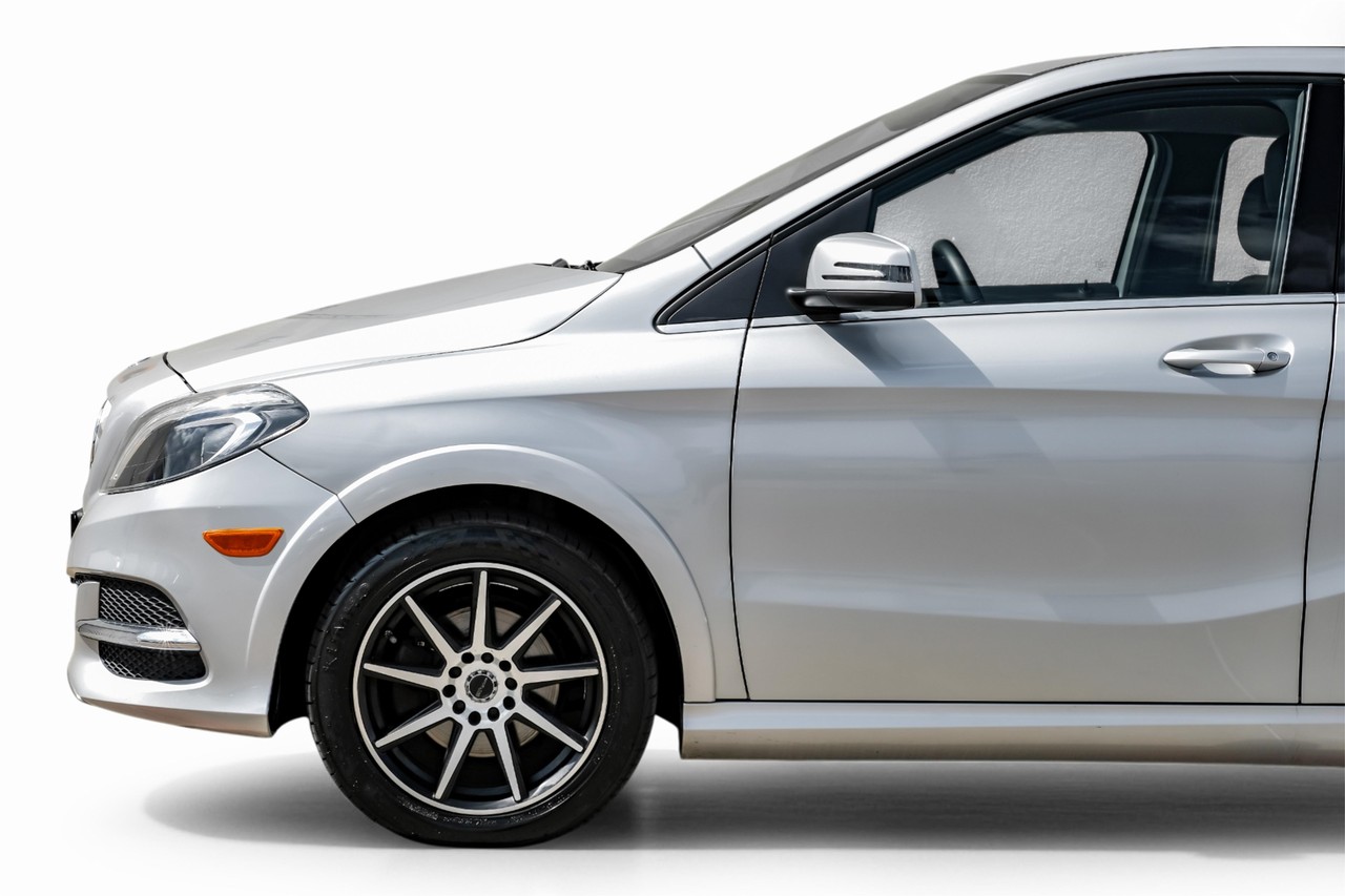 Mercedes-Benz B 250e Vehicle Main Gallery Image 14