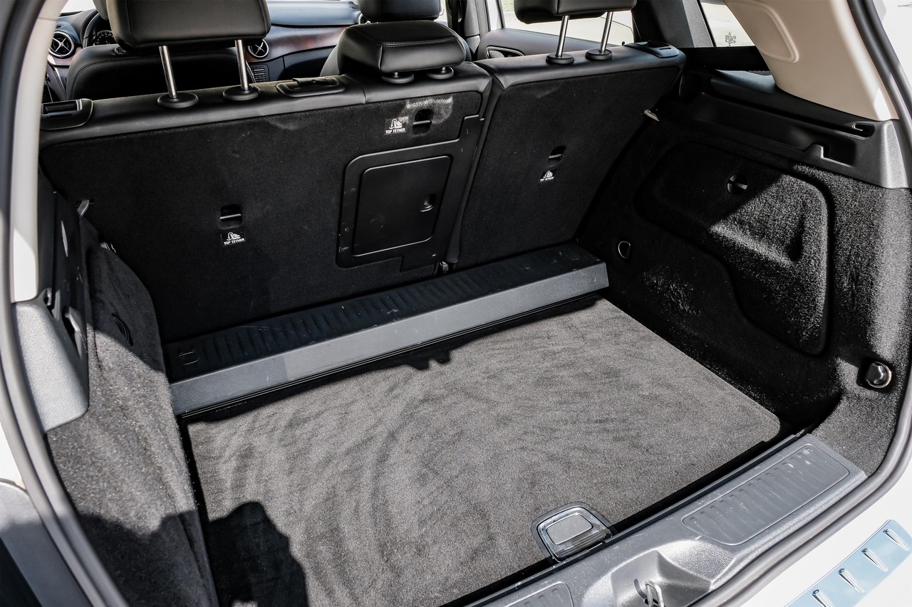 Mercedes-Benz B 250e Vehicle Main Gallery Image 48