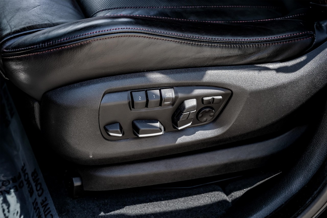 BMW X5 M Vehicle Main Gallery Image 38