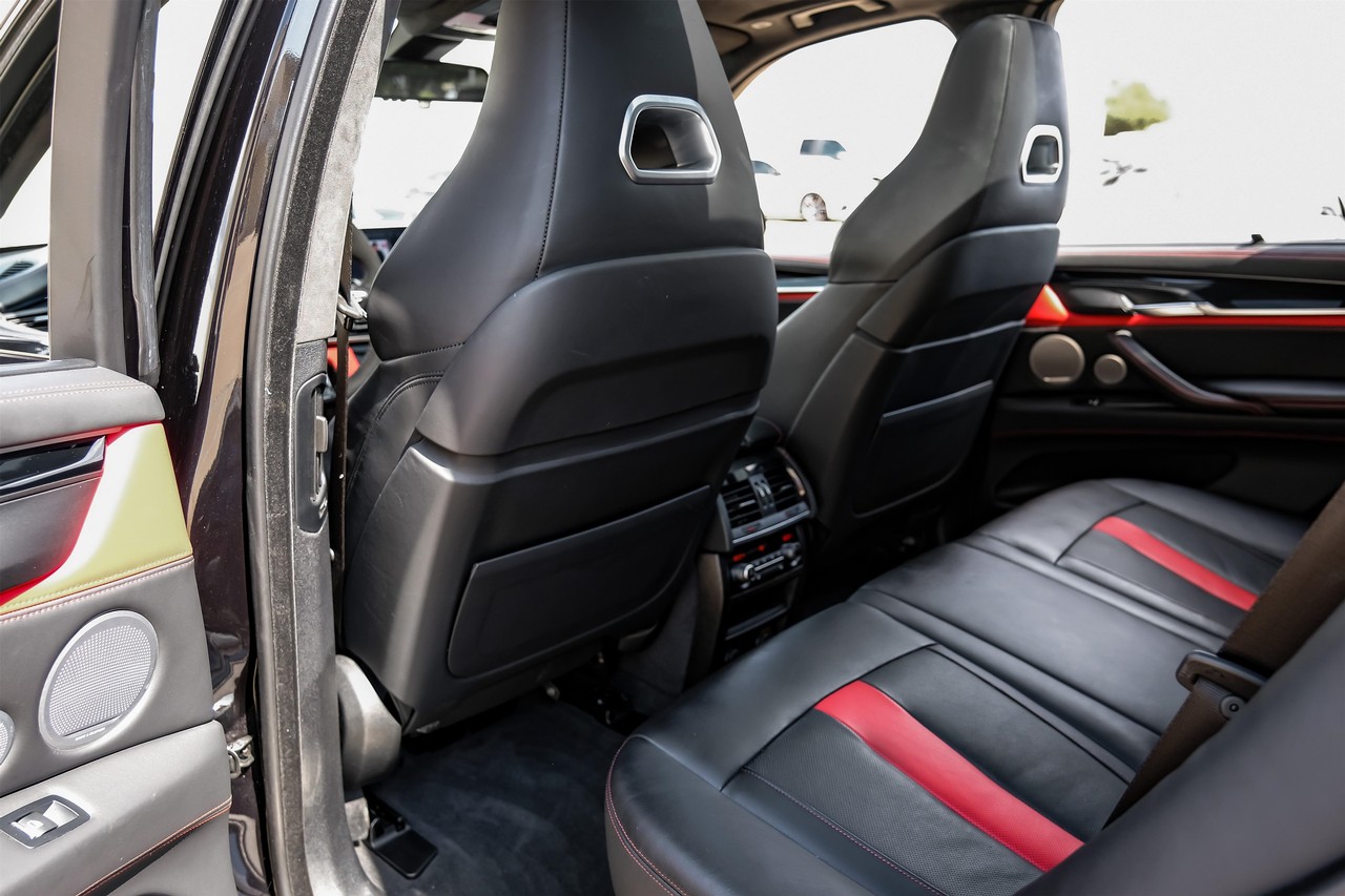 BMW X5 M Vehicle Main Gallery Image 44