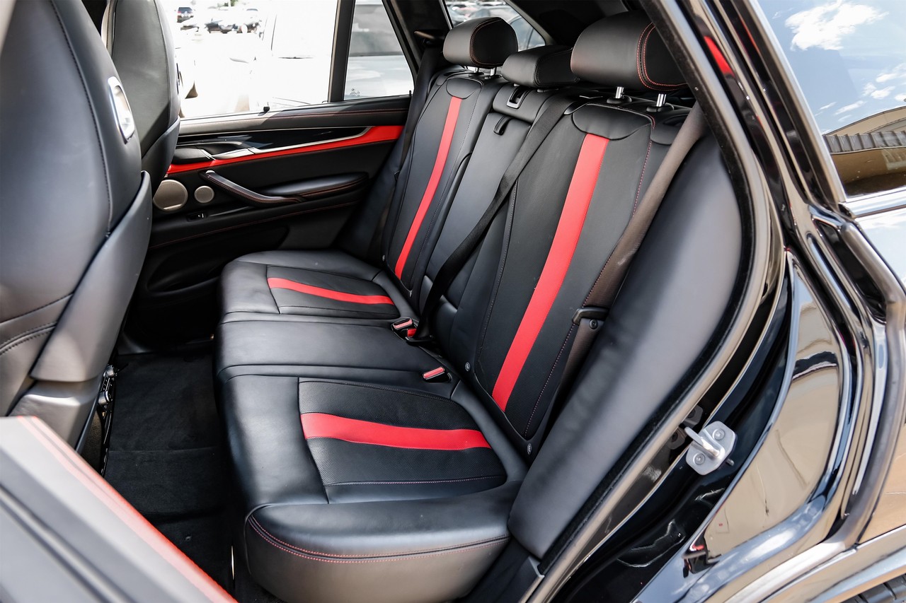 BMW X5 M Vehicle Main Gallery Image 45