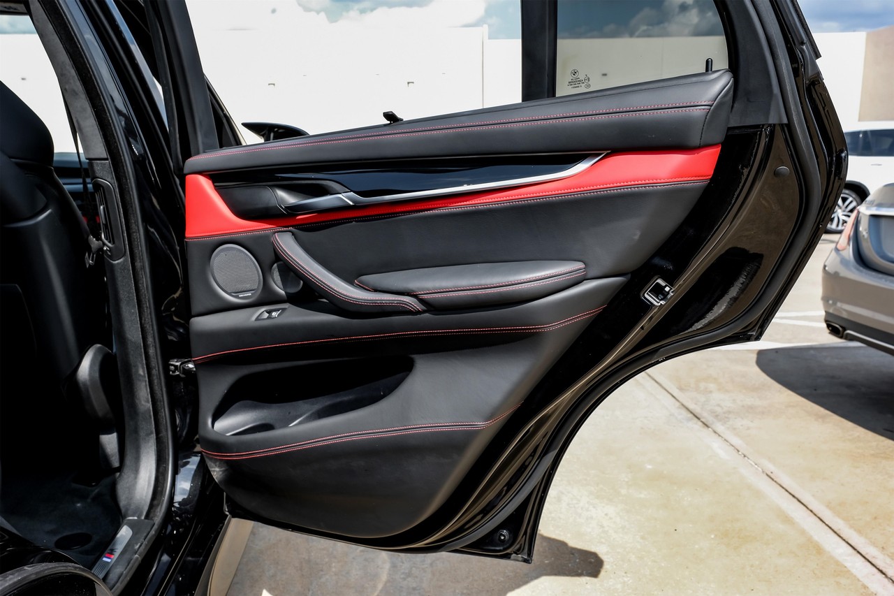 BMW X5 M Vehicle Main Gallery Image 51