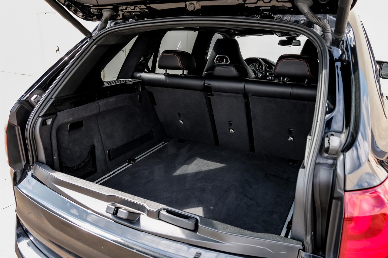 BMW X5 M Vehicle Main Gallery Image 54