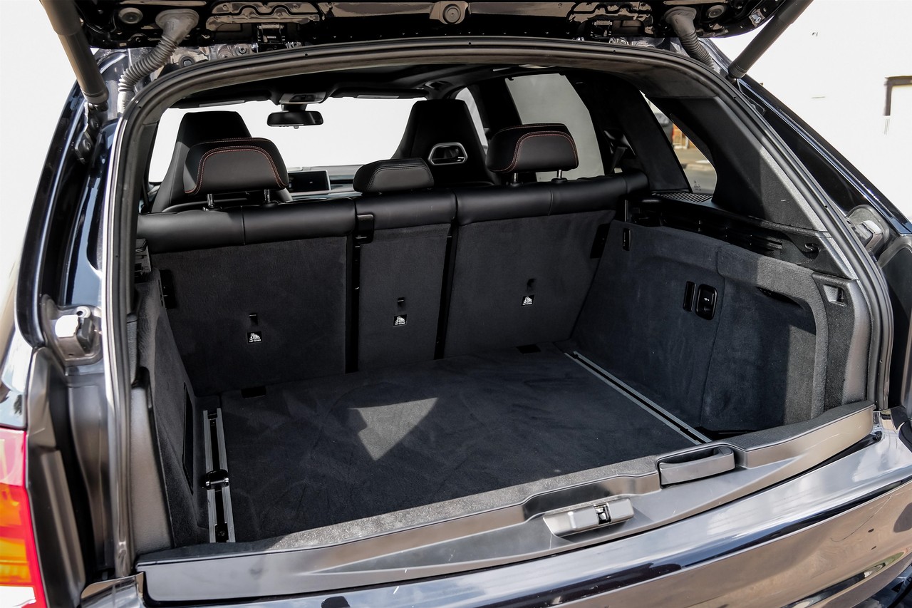 BMW X5 M Vehicle Main Gallery Image 56