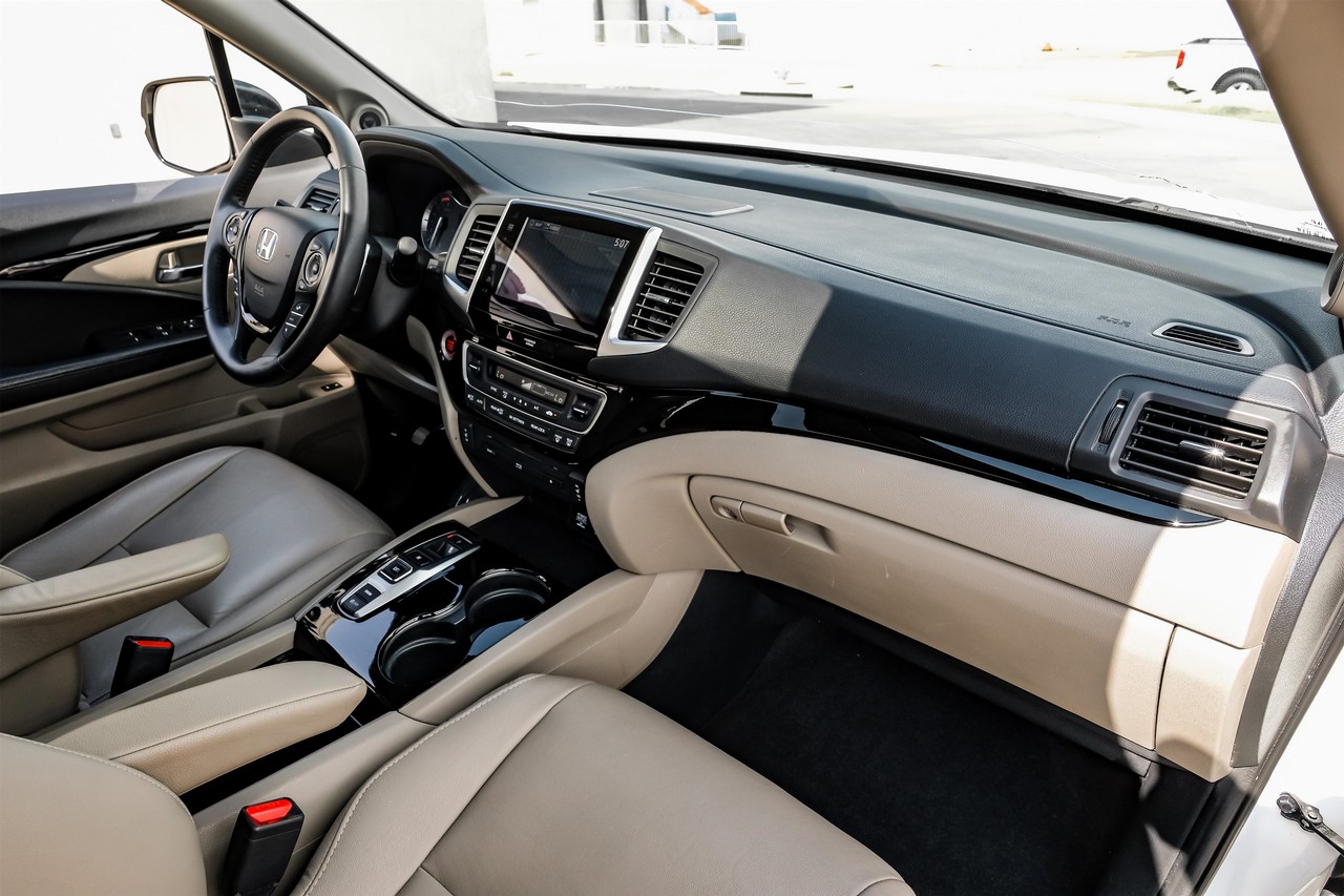 Honda Pilot Vehicle Main Gallery Image 17