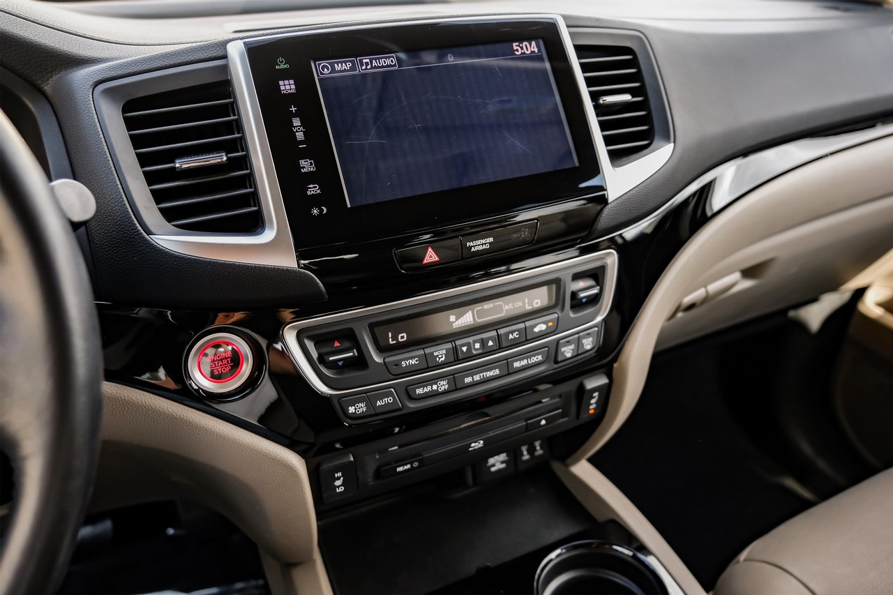 Honda Pilot Vehicle Main Gallery Image 29