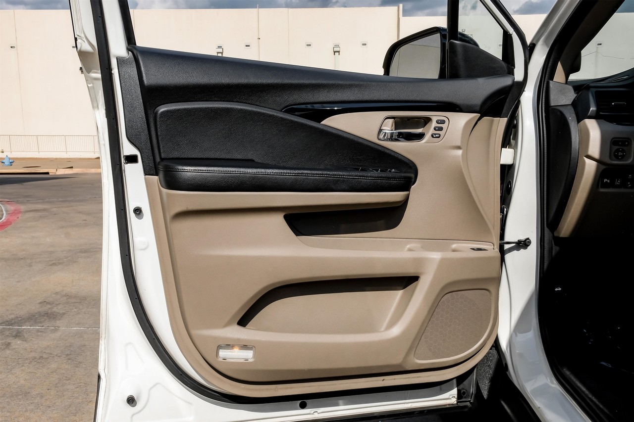Honda Pilot Vehicle Main Gallery Image 44