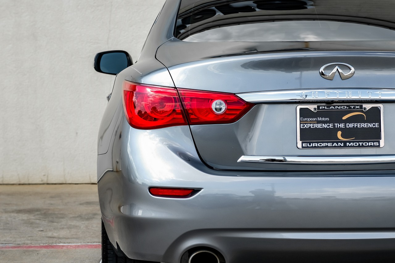 INFINITI Q50 Vehicle Main Gallery Image 47