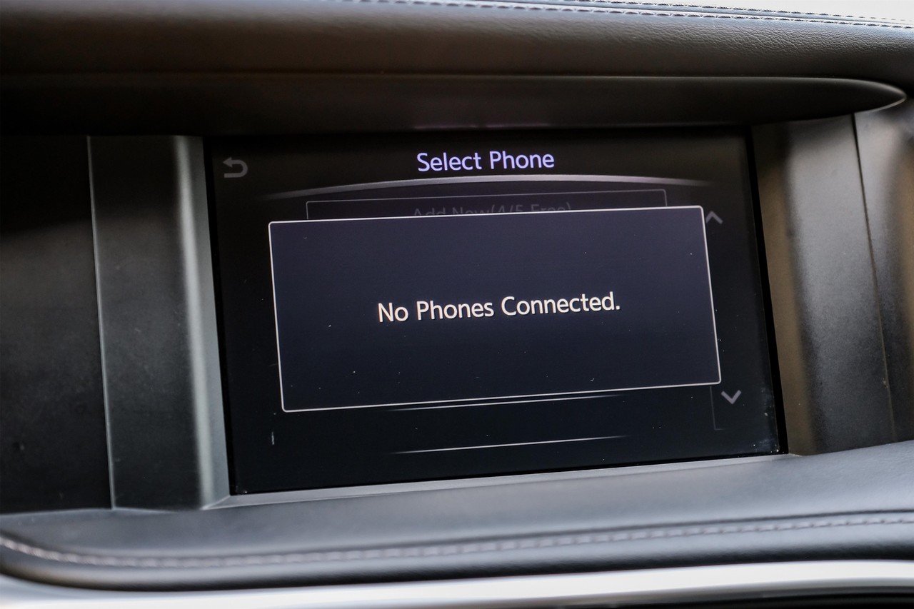 INFINITI QX30 Vehicle Main Gallery Image 31