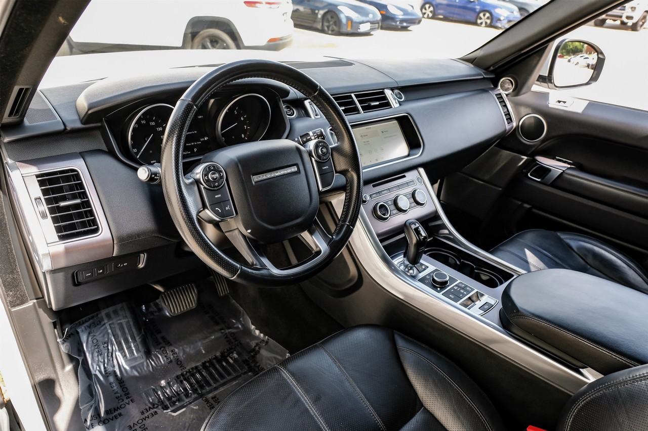 Land Rover Range Rover Sport Vehicle Main Gallery Image 03