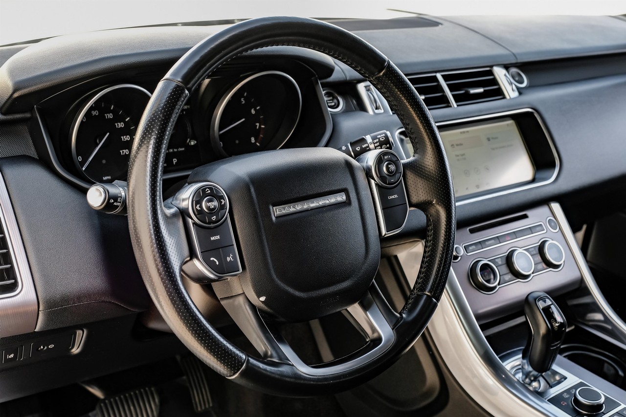 Land Rover Range Rover Sport Vehicle Main Gallery Image 19