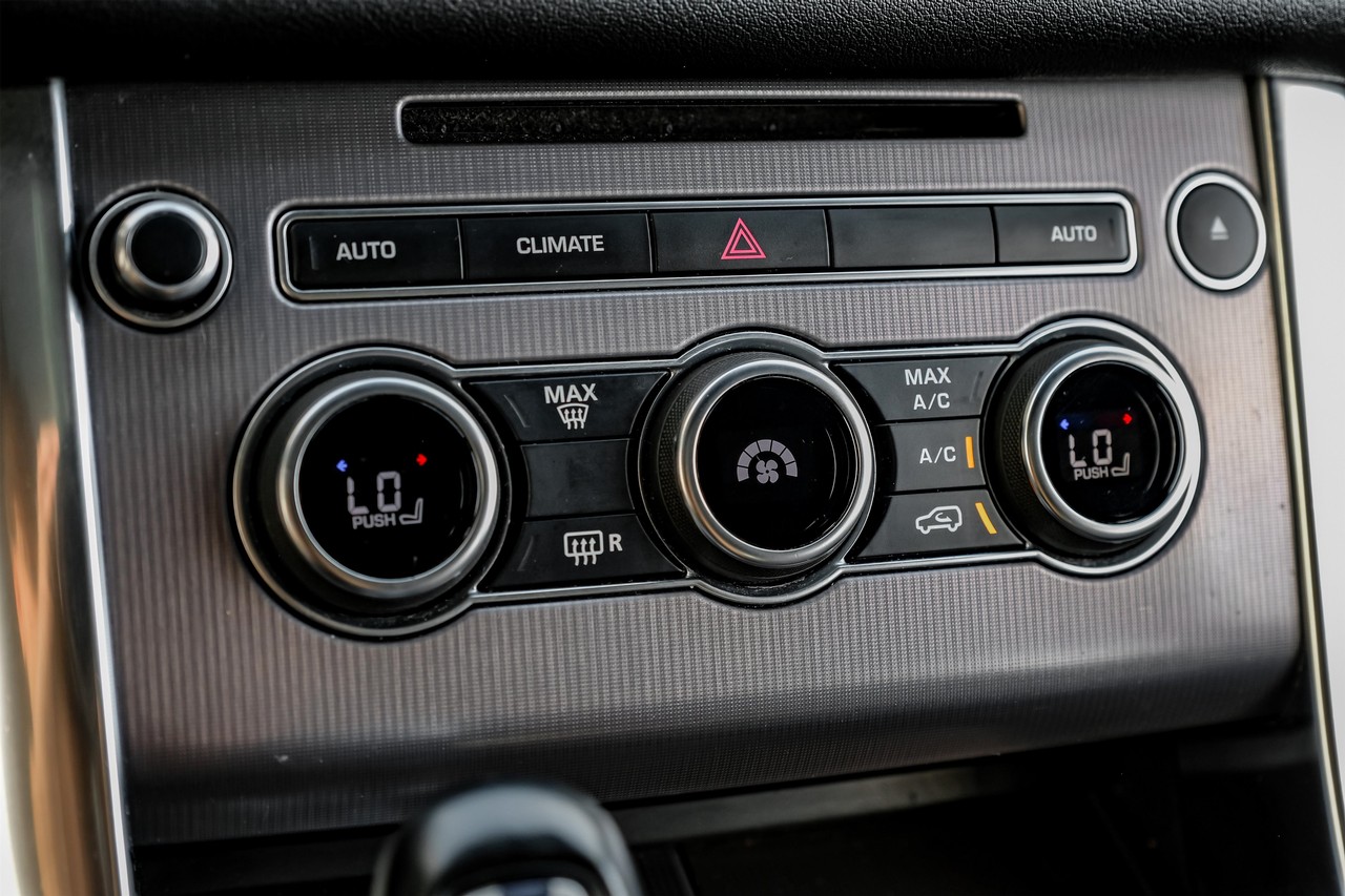 Land Rover Range Rover Sport Vehicle Main Gallery Image 30