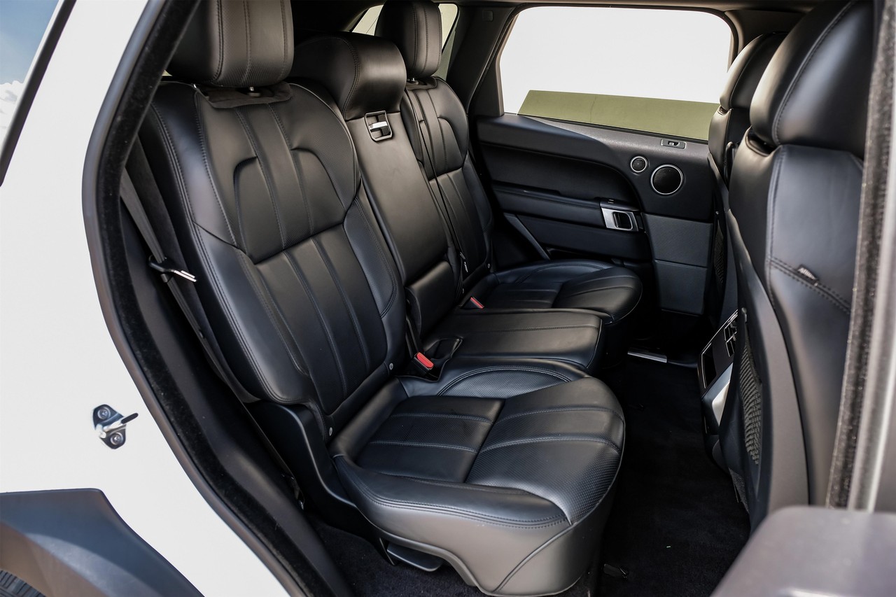 Land Rover Range Rover Sport Vehicle Main Gallery Image 34
