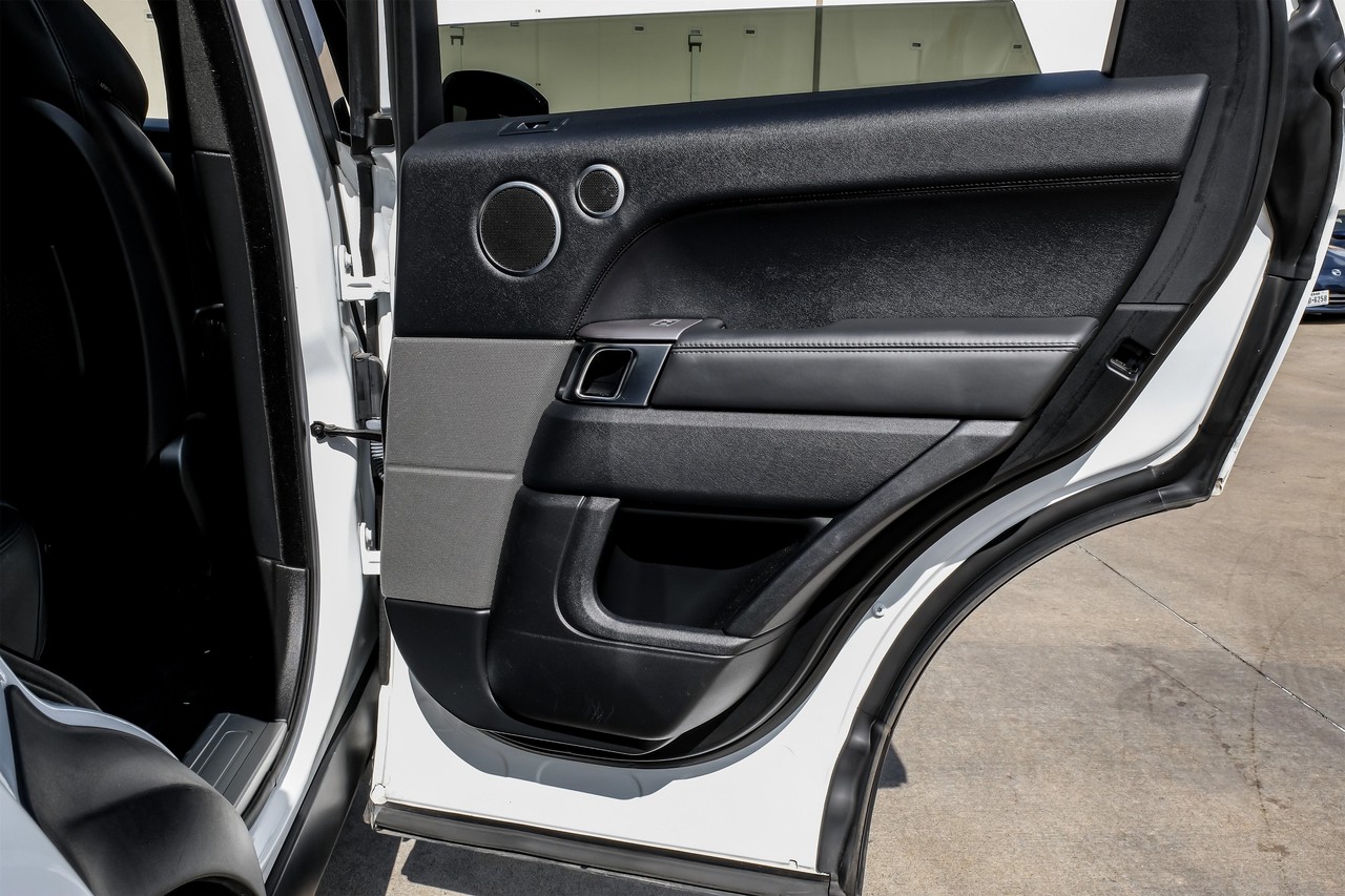 Land Rover Range Rover Sport Vehicle Main Gallery Image 45