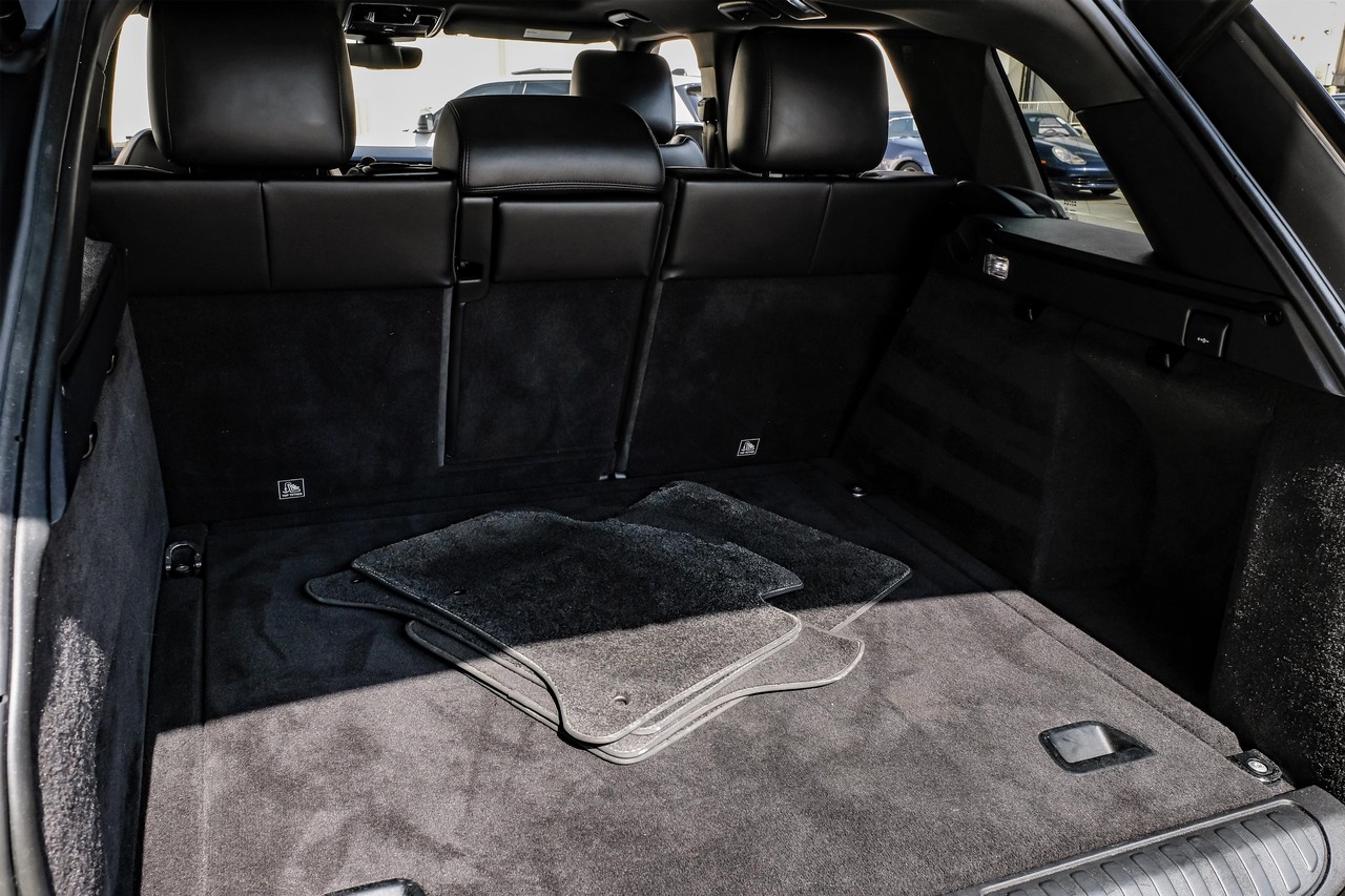 Land Rover Range Rover Sport Vehicle Main Gallery Image 49