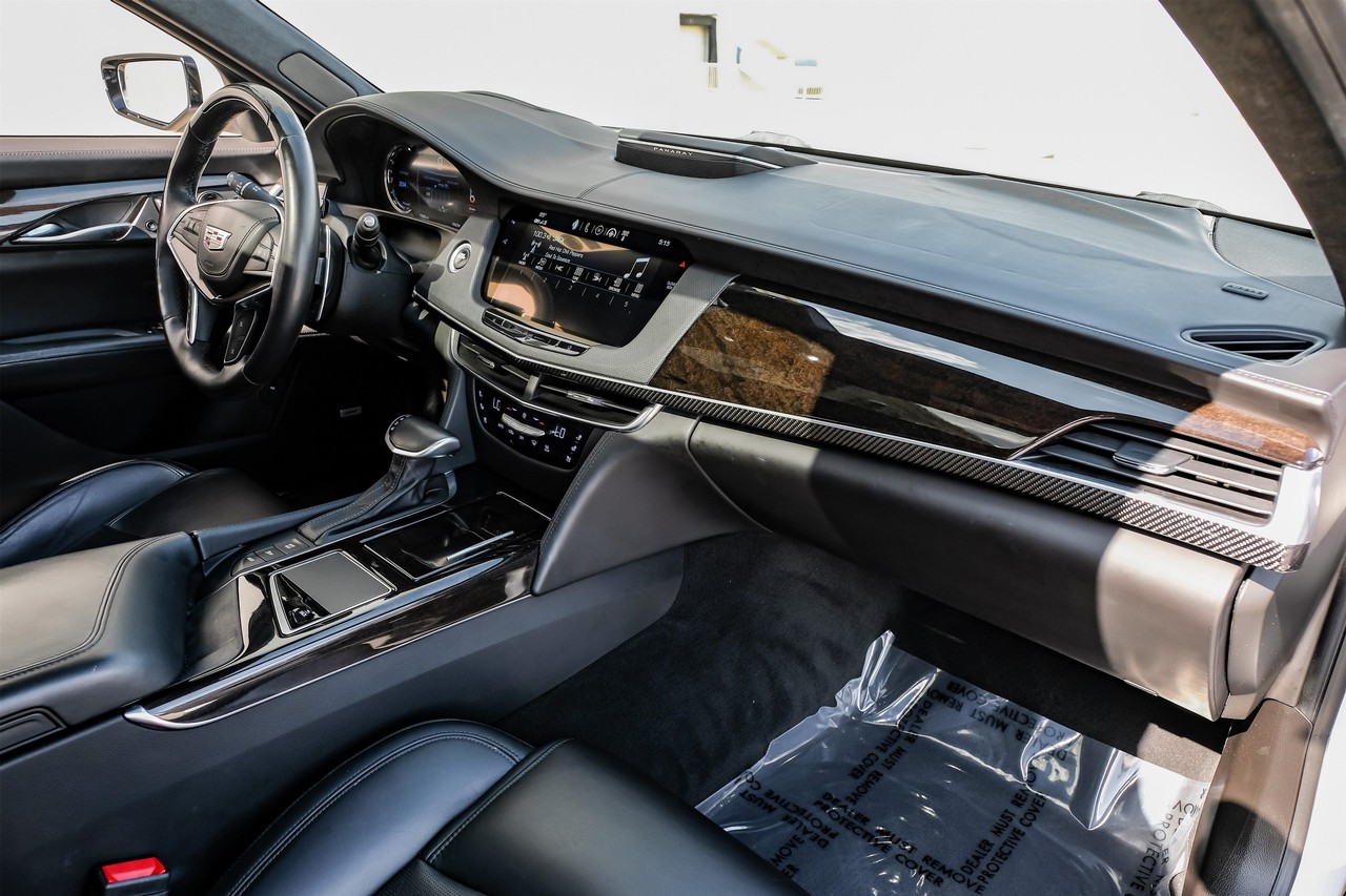 Cadillac CT6 Sedan Vehicle Main Gallery Image 16