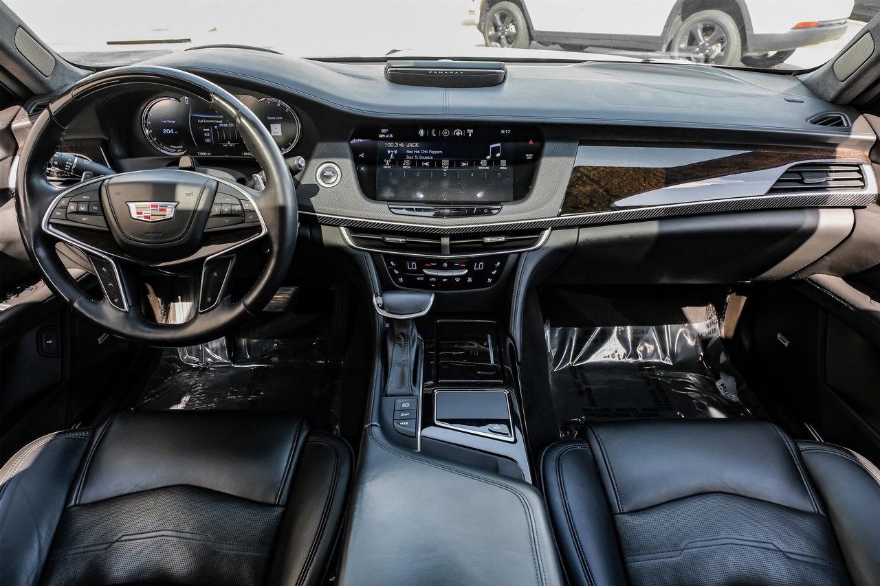 Cadillac CT6 Sedan Vehicle Main Gallery Image 17