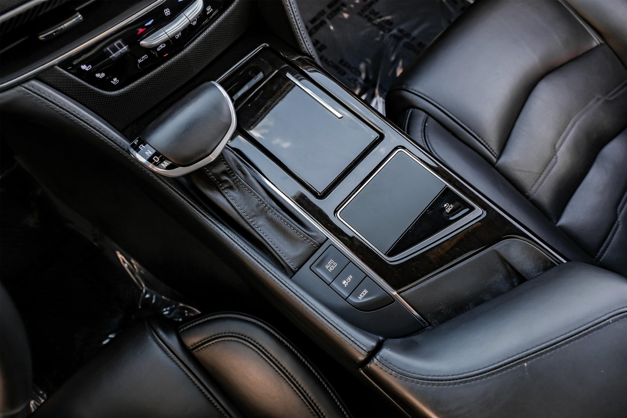 Cadillac CT6 Sedan Vehicle Main Gallery Image 28