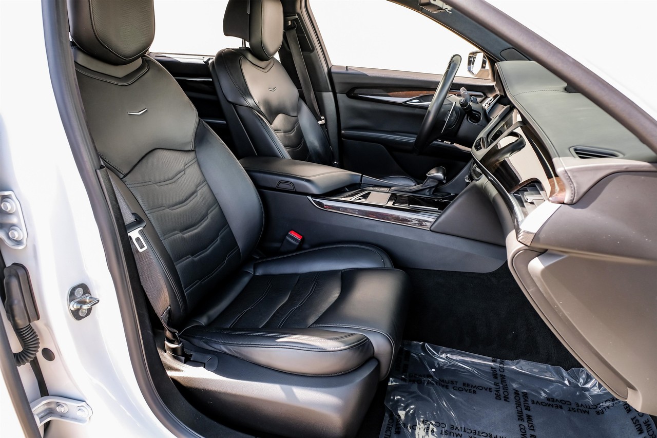 Cadillac CT6 Sedan Vehicle Main Gallery Image 34