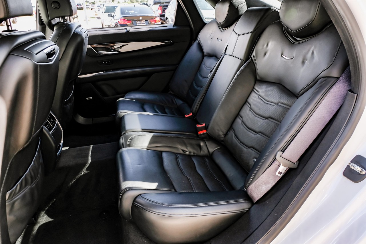 Cadillac CT6 Sedan Vehicle Main Gallery Image 38