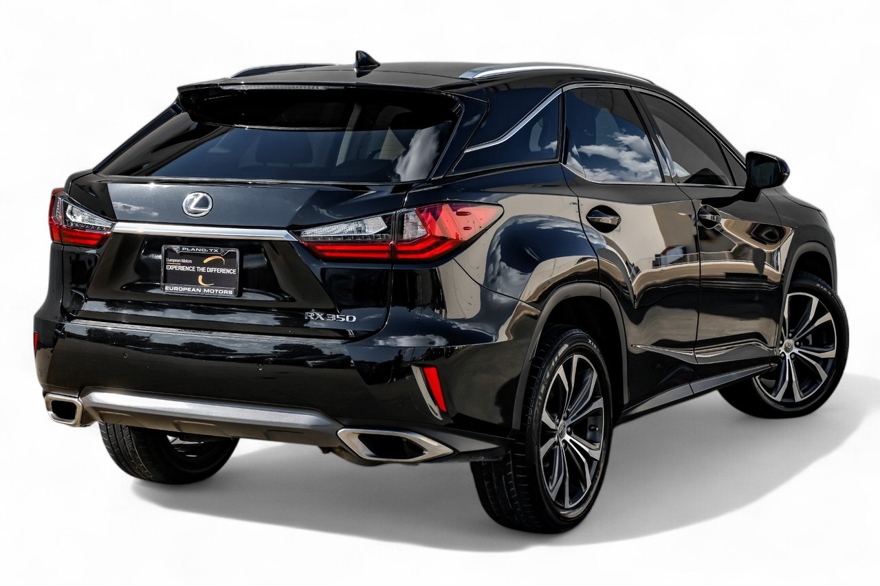 Lexus RX 350 Vehicle Main Gallery Image 11